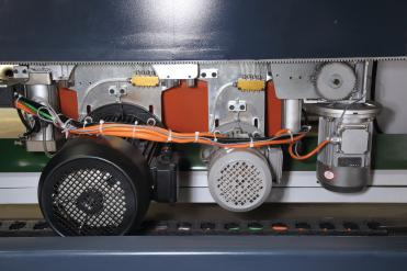 2 независимых двигателя