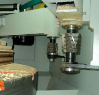 Копировально-фрезерный QUADRO LH-60-4PS, LH-80-4PS, LH-100-4PS, LH-120-4PS - Редактирование, на фрезерных узлах можно изменять направление вращения инструмента