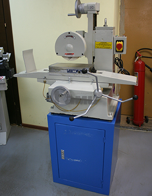  Станок плоскошлифовальный для заточки прямых и профильных ножей мод. WS-032