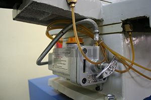  Станок плоскошлифовальный для заточки прямых и профильных ножей мод. WS-032