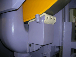  Система очистки шкива ленточно-делительного станка USTUNKARLI мод. UYM 100, UYM 120, UYM 120/H