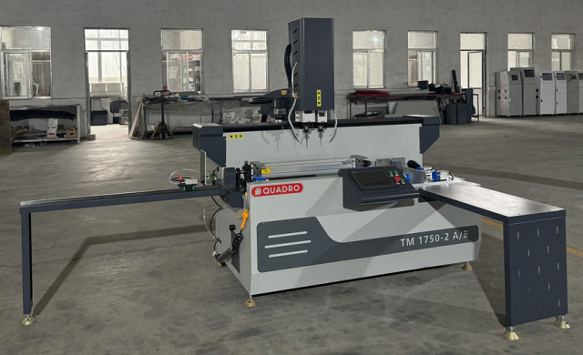 ��������� ������ ��� � ����� ���������� ���������� ���� � ������ ��������� ������ QUADRO ALUMIL TM 1750-2 A/B