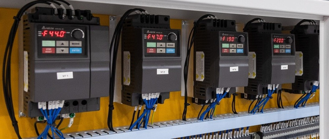    Excitech 736 Servo