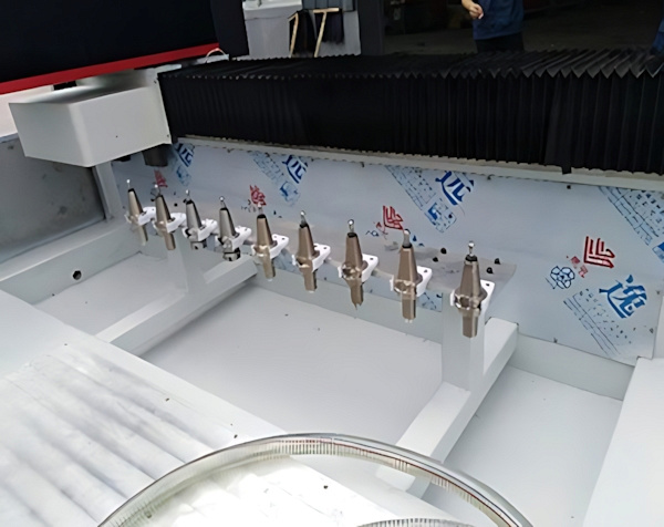 �������������� ����� �� ����� � ��� STONECUT MASTER LITE