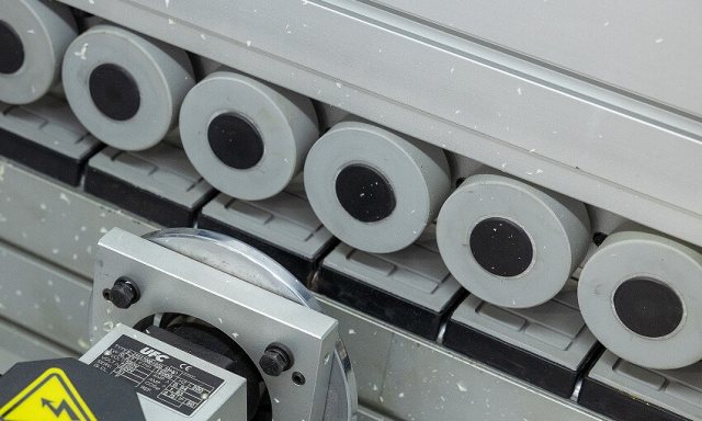 ������������������ ������ Excitech 736 SERVO PUR M