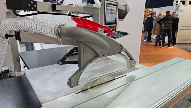 -  Filato EXPERT 3200 CNC