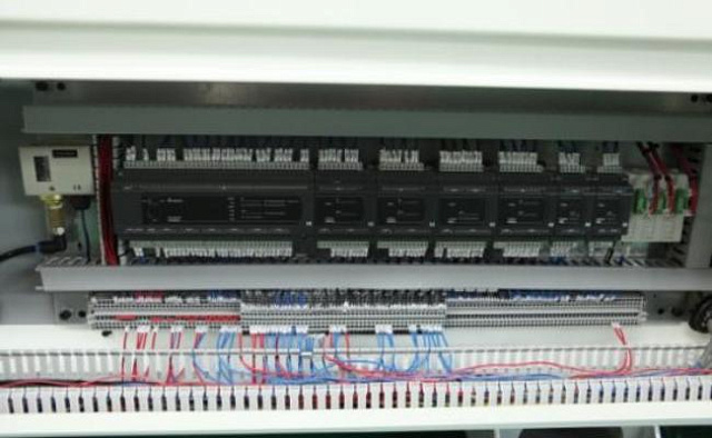 Автоматический кромкооблицовочный станок Nanxing NBC332S