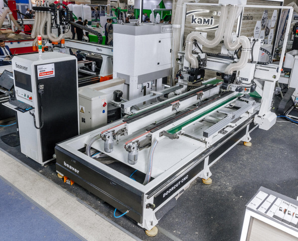 -       Beaver DOORCUT CNC