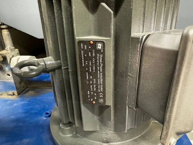 �������������� ������� ����� Vario Press 30-120/3 ��