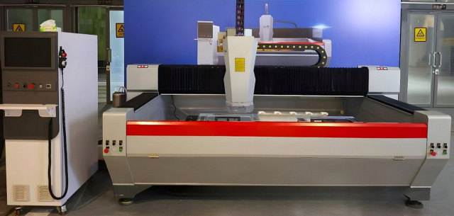 �������������� ������ � ��� JET GLASS CNC J