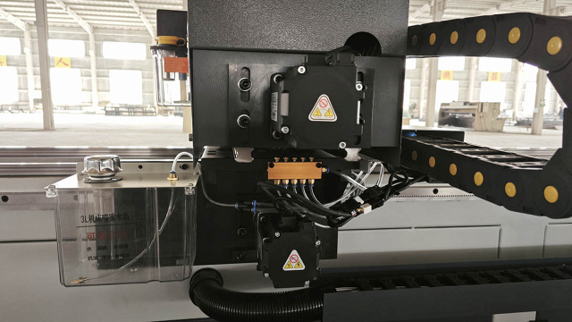 ��������� ������ c ����� ���������� � ���������� ������ � ��� QUADRO ALUMIL 3000-2M SYNTEC � ALUMIL 4000-2M SYNTEC
