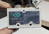  4V330G-10 220