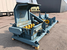      BRUKS RR-700 