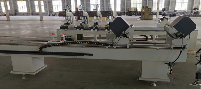 �������������� ����������� ���� ALUCUT M2 420 x 3500