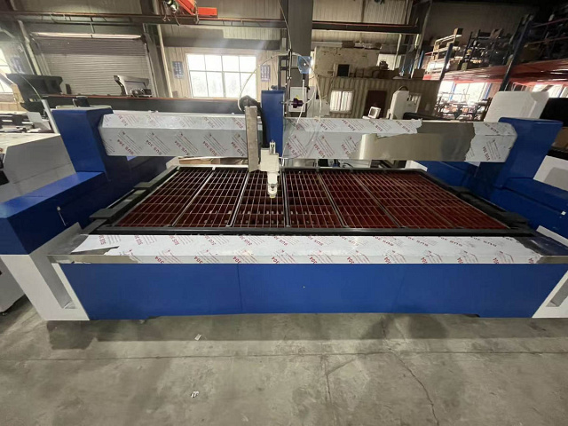 C����� ��� ��������������� ����� � ��� QUADRO WATERJET 5