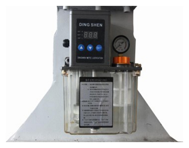 �������������� ����� �� ����� � ��� STONECUT MASTER LITE