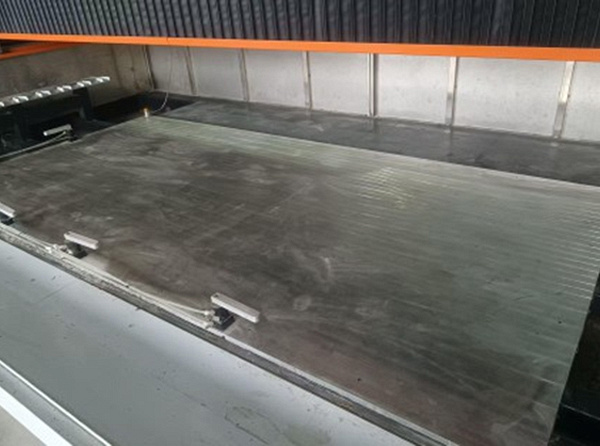 �������������� ����� �� ����� � ��� STONECUT MASTER LITE