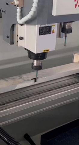 ��������� ������ c ����� ���������� � ���������� ������ � ��� QUADRO ALUMIL 3000-2M SYNTEC � ALUMIL 4000-2M SYNTEC