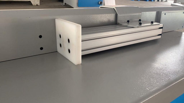 �������������� ����������� ������ � ���������� EcoWood PushCut