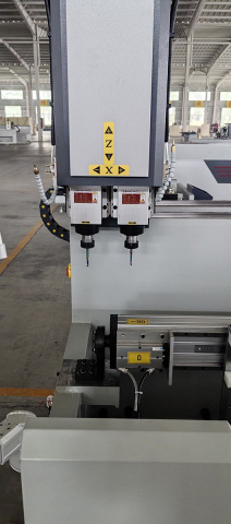 ��������� ������ ��� � ����� ���������� � ���������� ������������ QUADRO TM 1200-2�