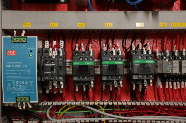 �������������� ������ ��� ������� �������� � �������� QUADRO SpeedCut 200