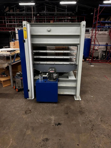 �������������� ������� ����� Vario Press 30-120/3 ��