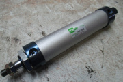    . TMS42CL